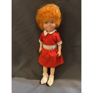 Vintage 1982 Knickerbocker Little Orphan Annie Character Girl Doll With Dress